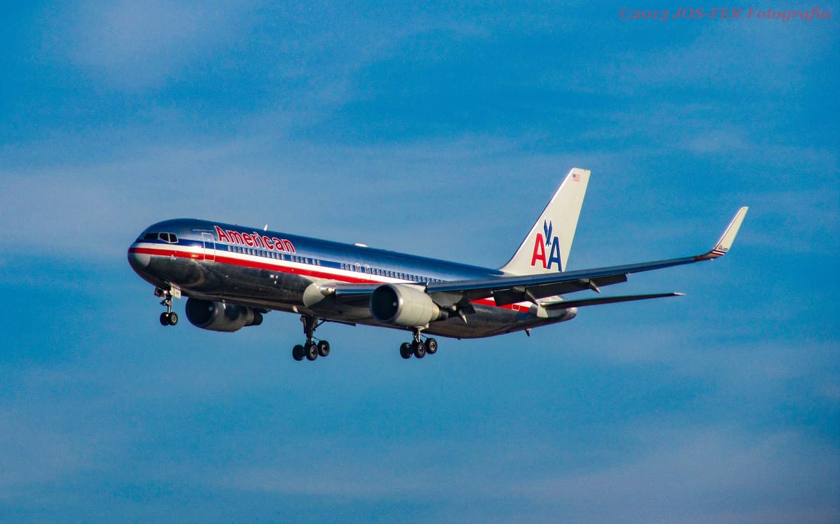 Americanos, os recibimos con alegría